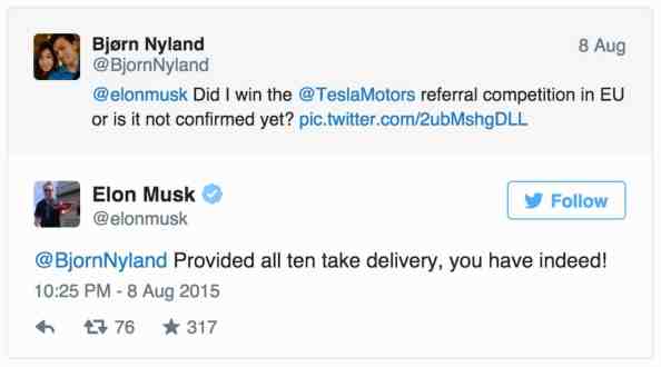 테슬라 모델S를 최초로 10대 팔고 모델X를 선물로 받은 고객과 엘론머스크의 트위터 대화.